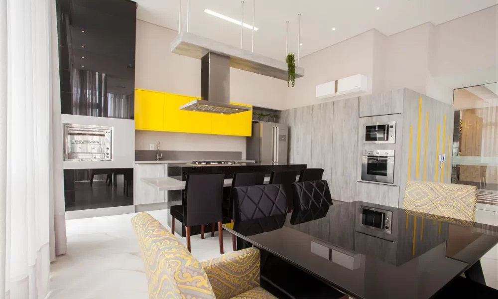 live in ready 902-70ba-40d9-b2f6-fff187d3b43b