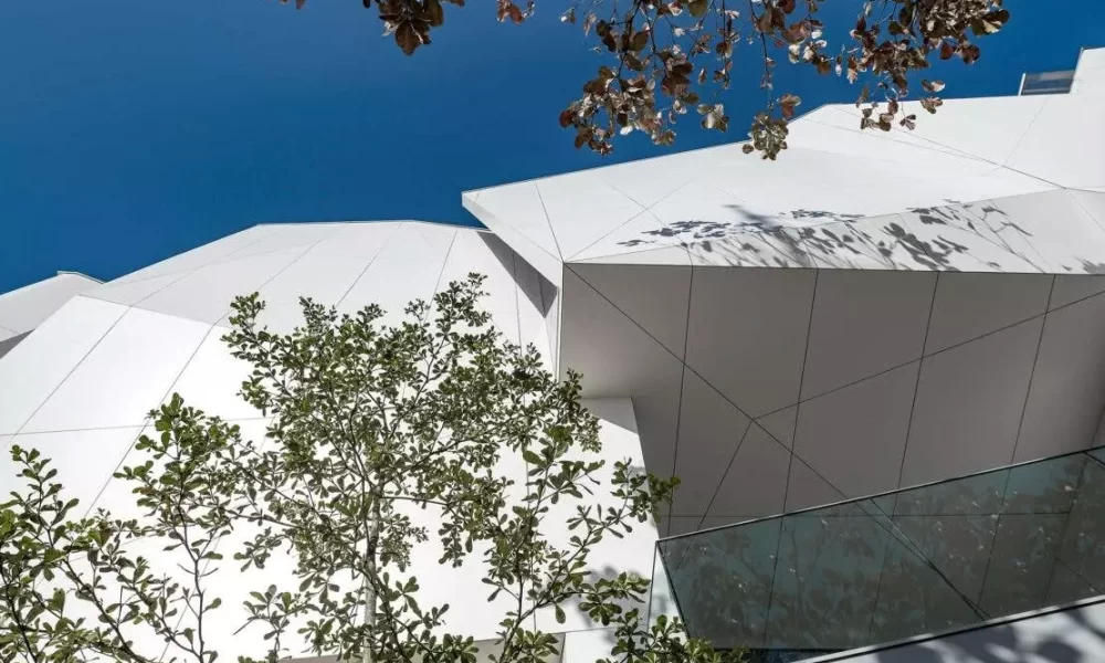 AnyConv.com__Balneario-Camboriu-5-1110x740